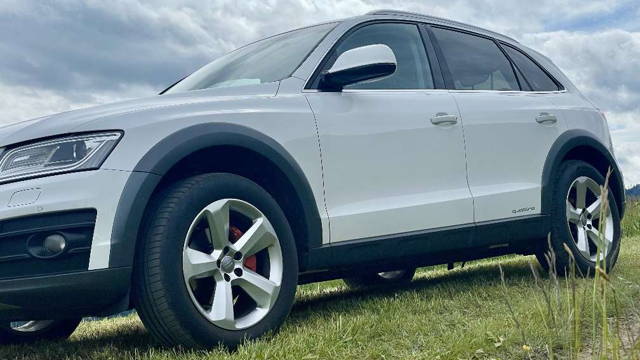 Audi Q5 2,0 TDI quattro Sport S-tronic Offroad Edition SUV / Geländewagen