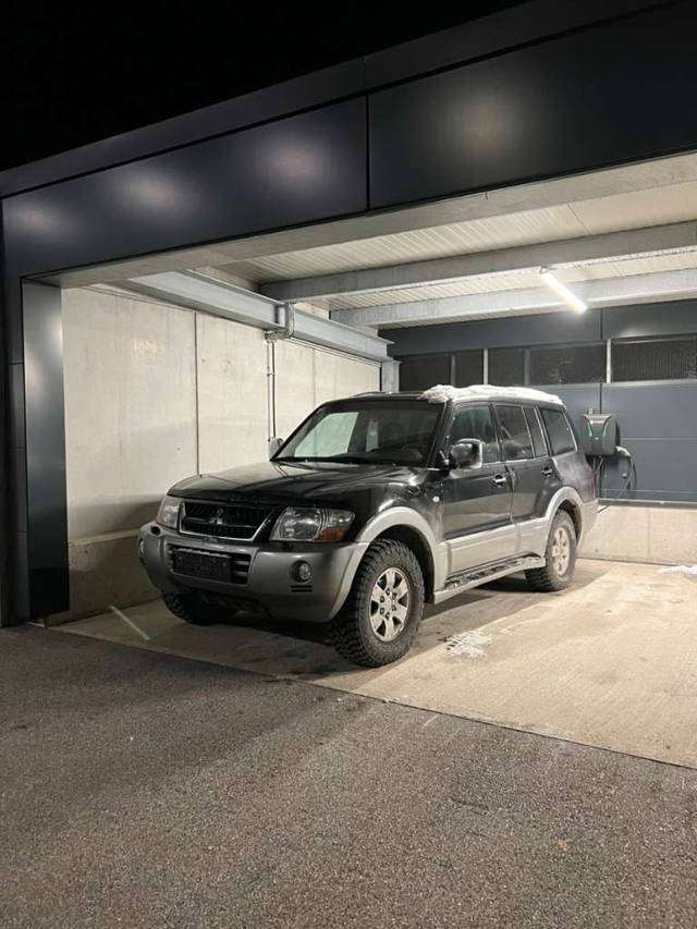 Mitsubishi Pajero 3,5 GLS GDI SUV / Geländewagen