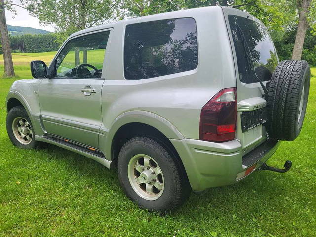 Mitsubishi Pajero 3,2 DI-D 4x4 SUV / Geländewagen