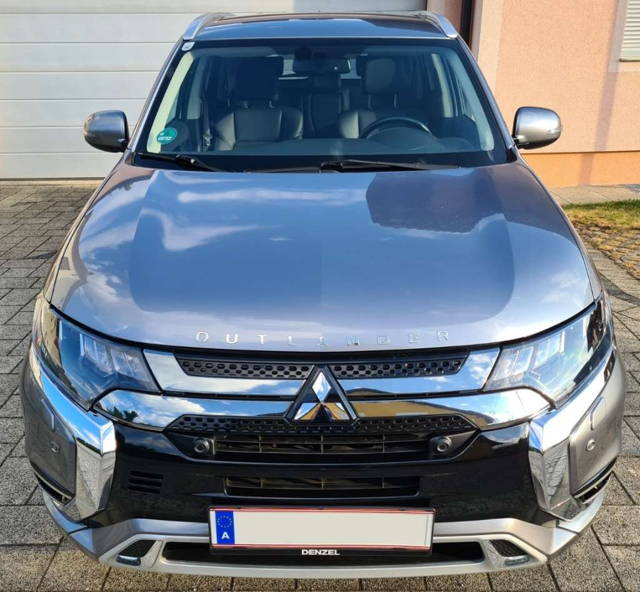 Mitsubishi Outlander 2,4 - 4WD PHEV Intense+ SUV / Geländewagen