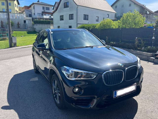BMW X1 xDrive18d Sport Line Aut. SUV / Geländewagen