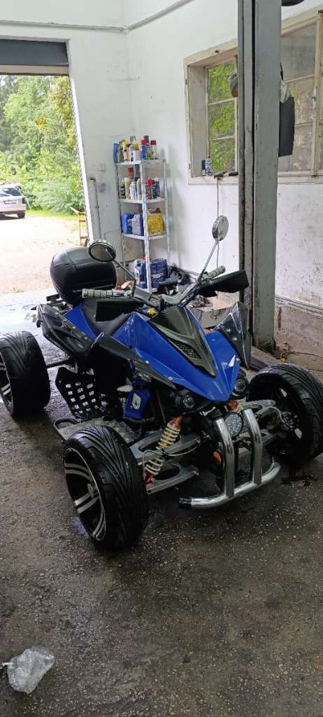 Jingling Quad