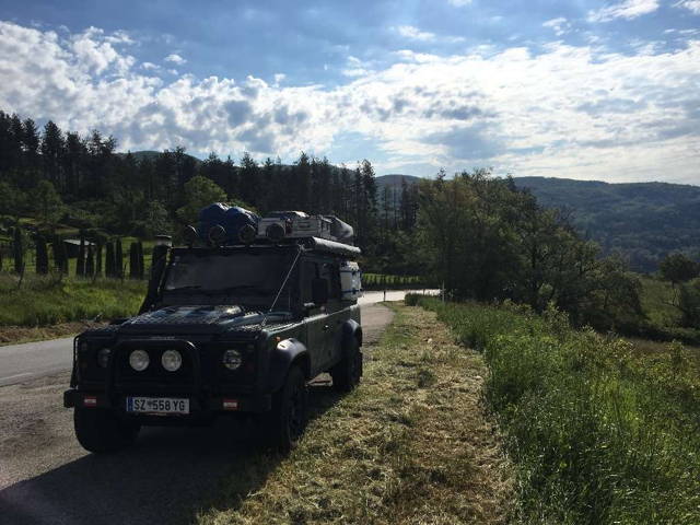 Land Rover Defender 110" Station Wagon S 2,4 TD SUV / Geländewagen