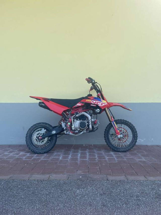 YCF Pilot f125 Motocross