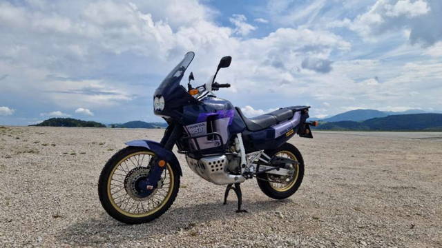 Honda XR Africa Twin XRV 750 RD04 Tourer