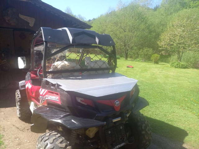 quad SUV / Geländewagen