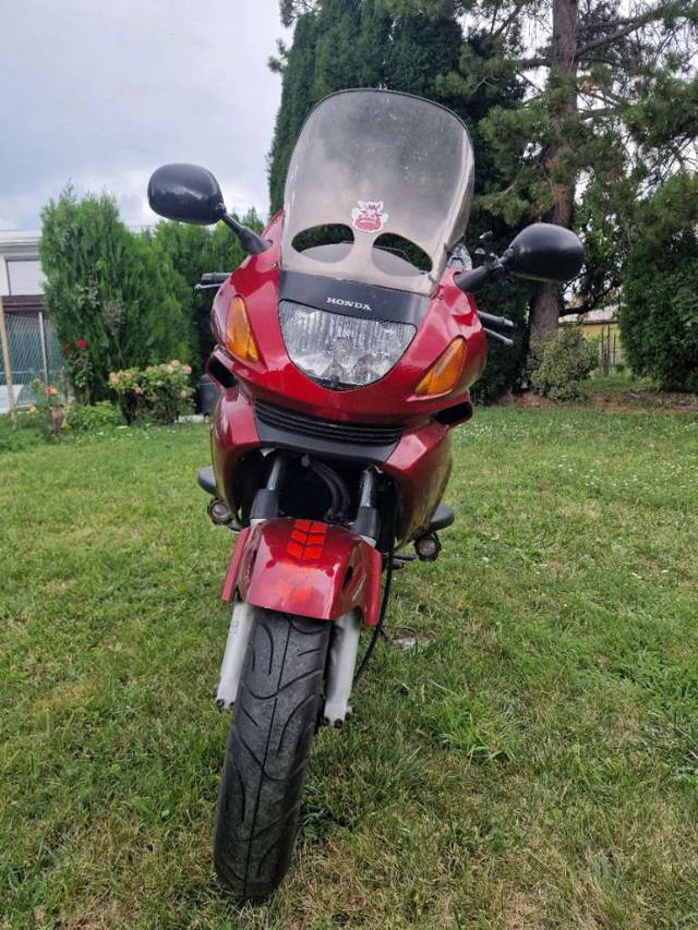 Honda NT 650V Deauville Tourer