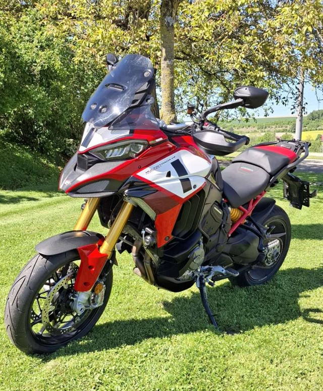 Ducati Multistrada V4 Pikes Peak Tourer
