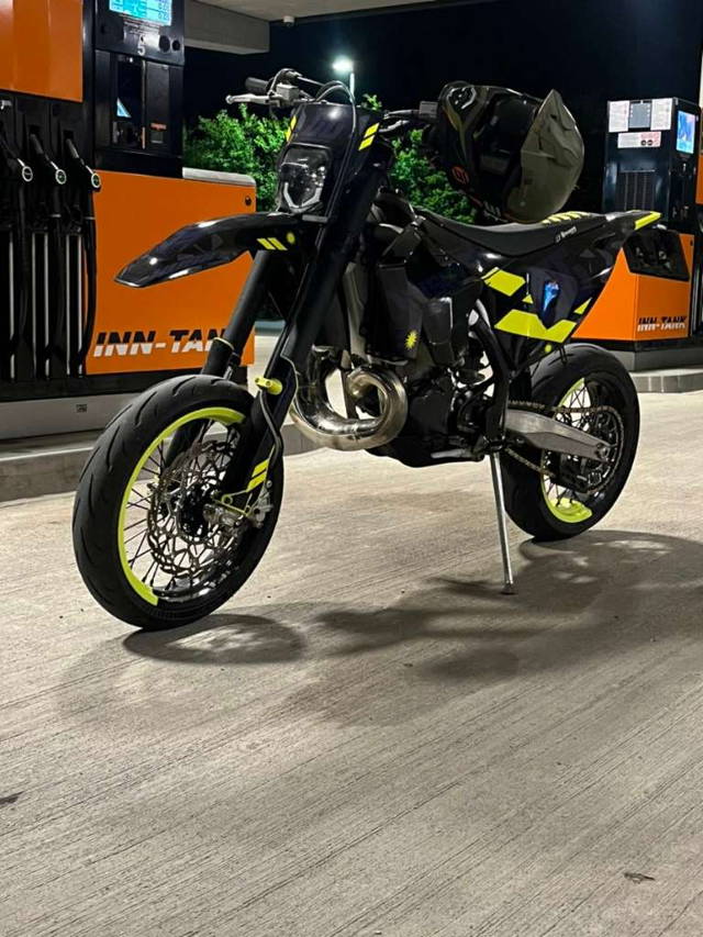 Husqvarna TE 250 i Enduro