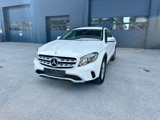Mercedes-Benz GLA-Klasse 200 d SUV / Geländewagen