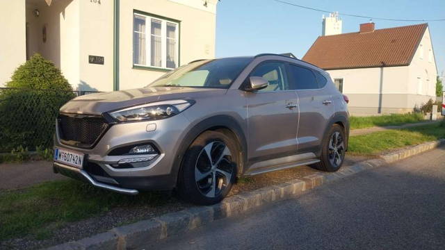 Hyundai Tucson 1,7 CRDI Start-Stopp PLATIN Aut. SUV / Geländewagen