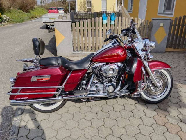 Harley-Davidson Road King FLHRS Tourer