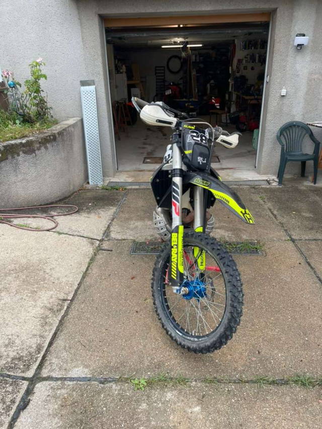 Husqvarna TE 300i Enduro