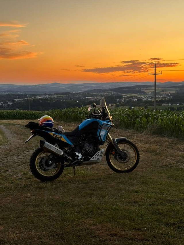 Yamaha XTZ Tenere 700 Rally Quickshift 85PS Akrapovic Tourer
