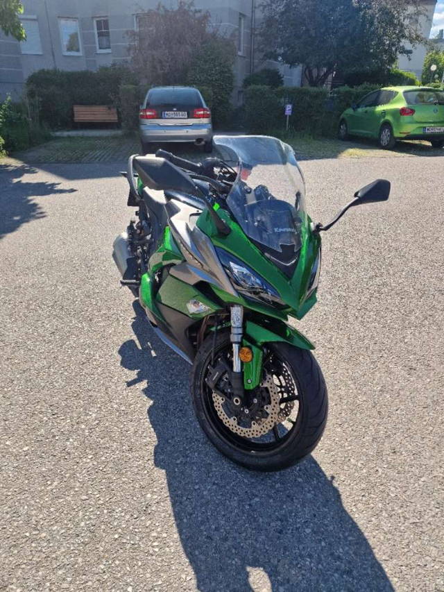 Kawasaki Ninja Tourer