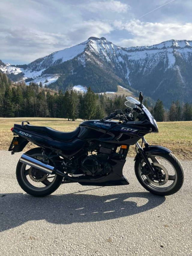 Kawasaki GPZ Tourer