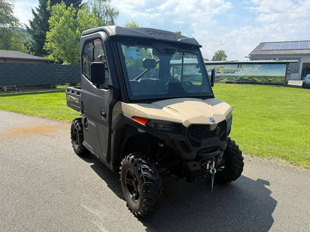 CF-Moto UForce 600 DLX EPS inkl. Kabine und Heizung Quad