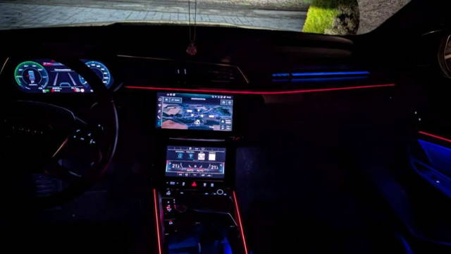 Audi e-tron SB Sportback 50 quattro Advanced S-Line AHK SUV / Geländewagen