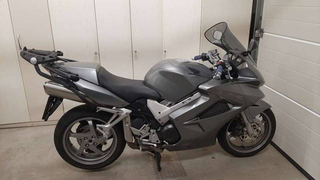 Honda VFR VTEC RC46 Tourer