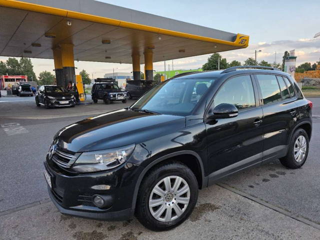 VW Tiguan SUV / Geländewagen