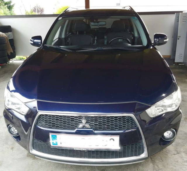 Mitsubishi Outlander 2,2 DI-D Intense+SS SUV / Geländewagen