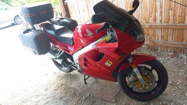 Honda VFR 750FR Tourer