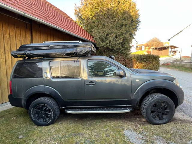Nissan Pathfinder 2,5 DCI (Motorschaden) SUV / Geländewagen