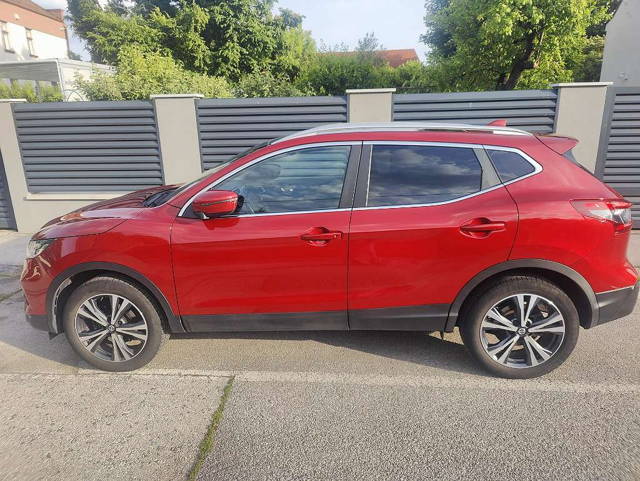 Nissan Qashqai 1,3 DIG-T N-Way SUV / Geländewagen