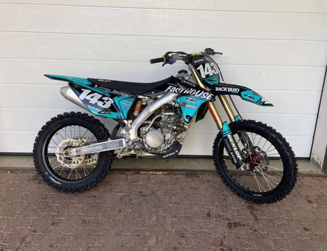 Suzuki RM 250 Motocross