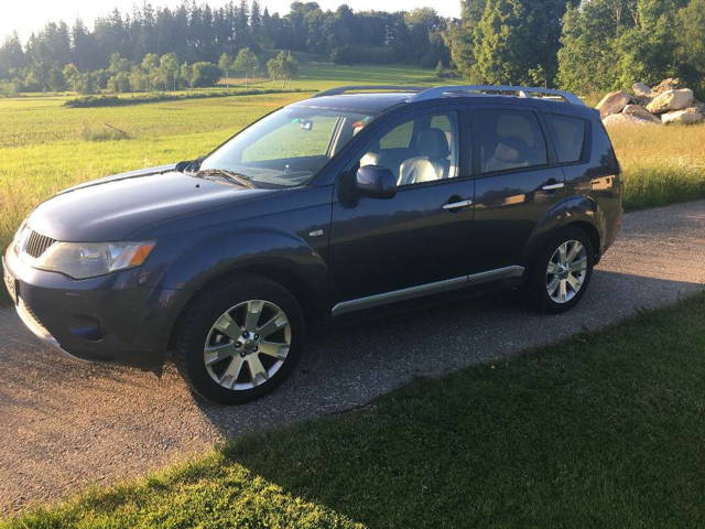 Mitsubishi Outlander 2,2 DI-D Instyle SUV / Geländewagen