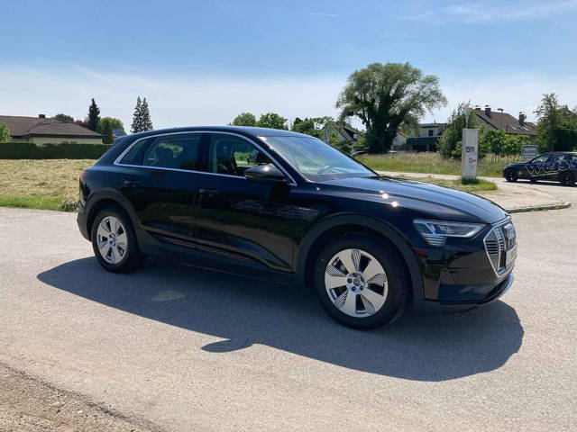 Audi e-tron Aktion quattro AHK/Matrix LED/TOP Pakete/Neuer Motor u Getriebe SUV / Geländewagen