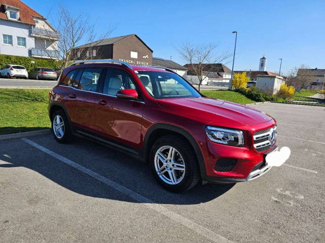 Mercedes-Benz GLB 200 SUV / Geländewagen