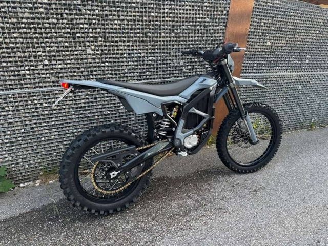 Sur-Ron Ultra Bee Enduro