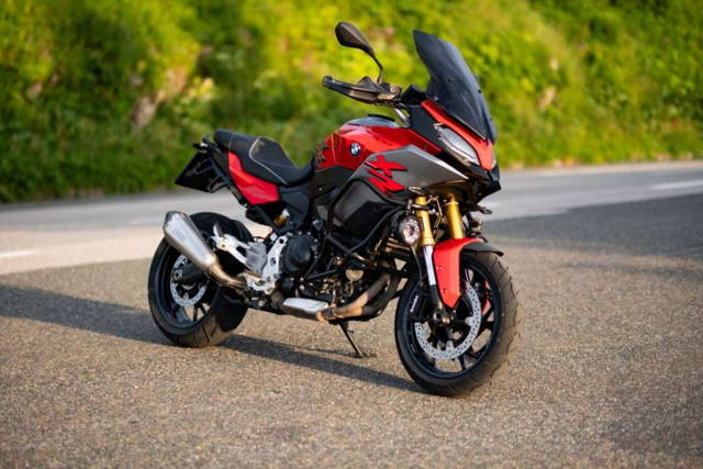 BMW F 900 XR Tourer