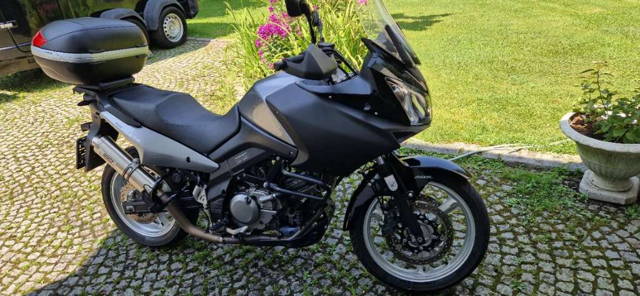Suzuki V-Strom 650 Tourer / Enduro Tourer