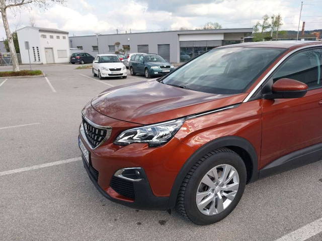 Peugeot 3008 SUV / Geländewagen