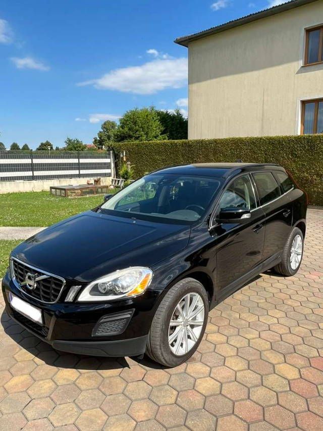 Volvo XC60 SUV / Geländewagen