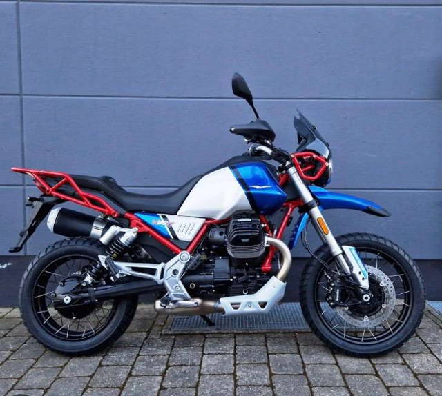Moto Guzzi V85 TT Tourer