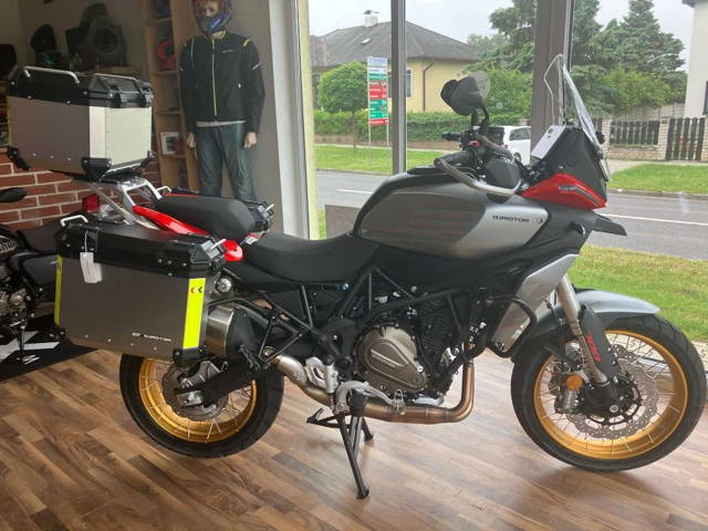 QJ Motor SRT700SX Enduro