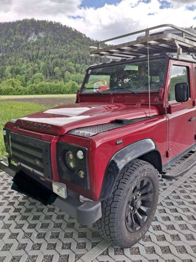 Land Rover Defender 110 inkl. Schlafumbau SUV / Geländewagen