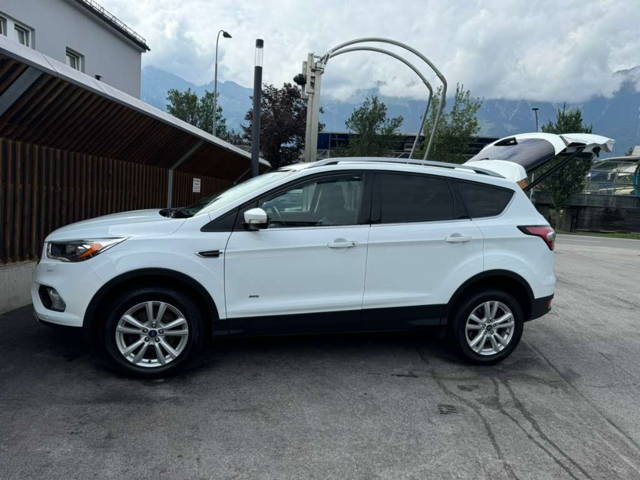 Ford Kuga 2,0 TDCi Titanium Start/Stop Powershift Aut. AWD SUV / Geländewagen