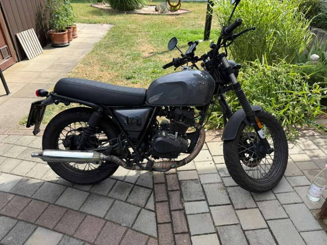 Brixton Cromwell 125 Tourer