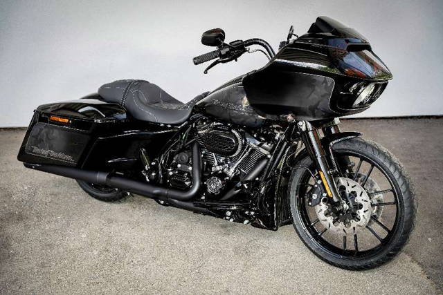 Harley-Davidson Road Glide SPECIAL 21" LUFT KLAPPE - CULT-WERK Tourer