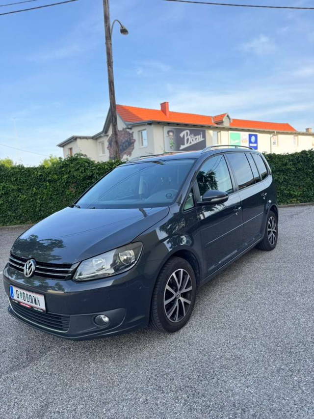 VW Touran 2.0TDI SUV / Geländewagen