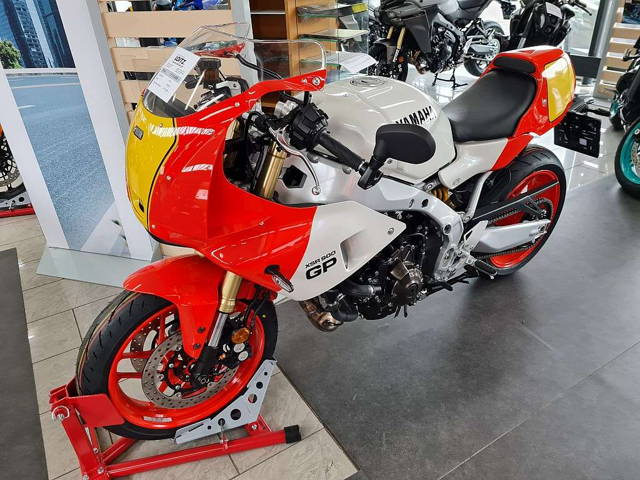 Yamaha XSR -900 GP Neufahrzeug Tourer