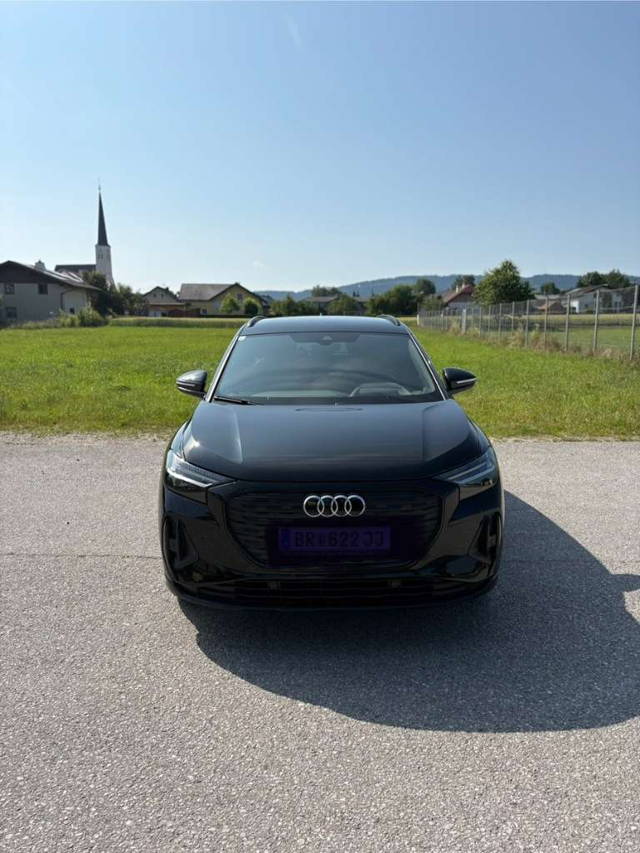 Audi Q4 40 SUV / Geländewagen