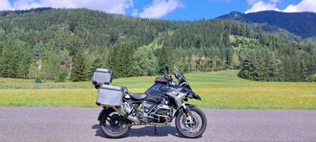 BMW R 1250 BMW R 1250 GS Triple Black 2023 erst 2400 km !!! Enduro