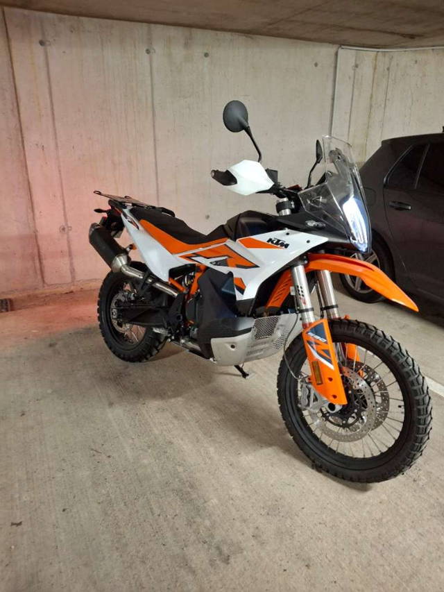 KTM Adventure 890 Adventure R Tourer