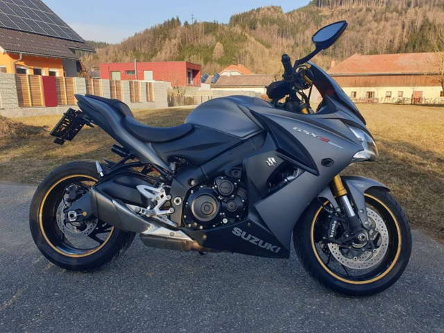 Suzuki GSX -S 1000F Tourer