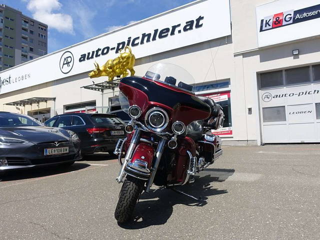 Harley-Davidson Electra Glide Ultra Classic FLHT CUI Tourer